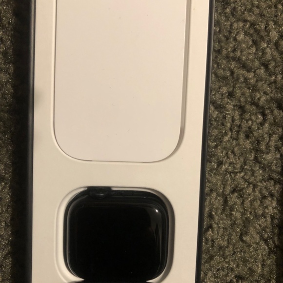 Apple Watch series 7 Nike version - Picture 5 of 6